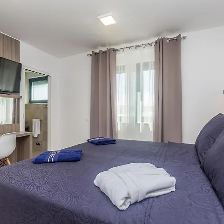 Fuer 6 Personen Ca 90 Qm In Zidarici, Kvarner Bucht Krk * Vantacici