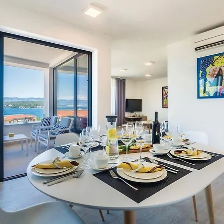Apartment Fuer 6 Personen Ca 90 Qm In Zidarici, Kvarner Bucht Krk *